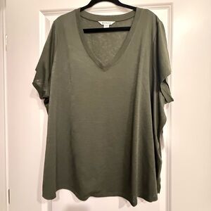 Athleta Olive V-Neck Short Sleeve Top